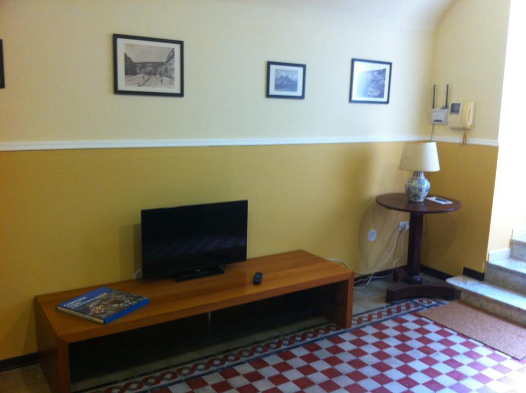 Casa Vacanze Amedeo Napoli Exterior foto