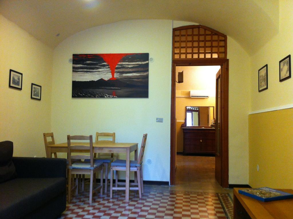 Casa Vacanze Amedeo Napoli Exterior foto