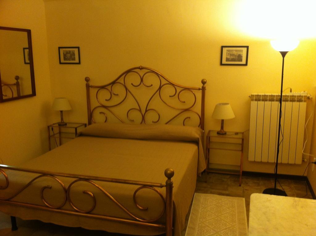 Casa Vacanze Amedeo Napoli Exterior foto