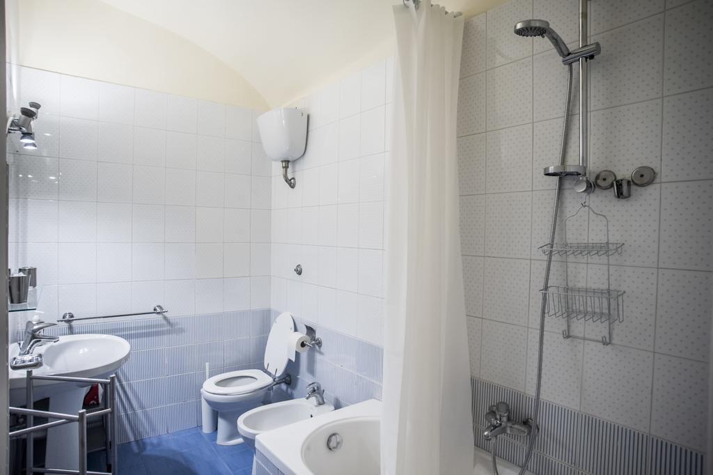 Casa Vacanze Amedeo Napoli Exterior foto