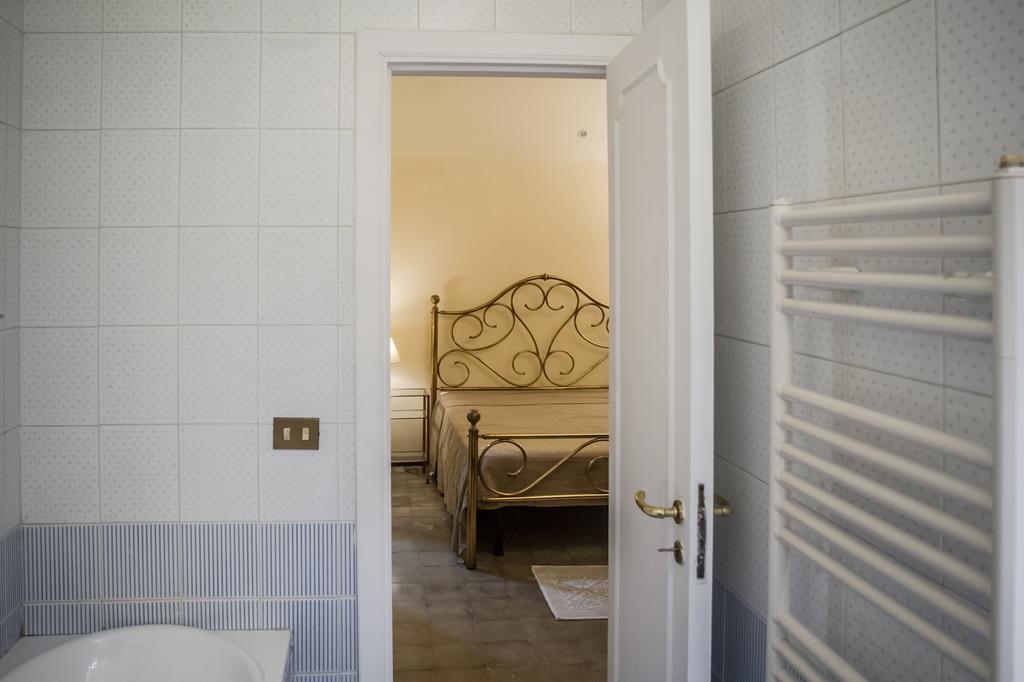 Casa Vacanze Amedeo Napoli Exterior foto